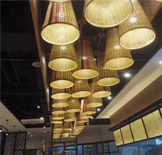 美爾家藤藝吊燈實(shí)拍圖