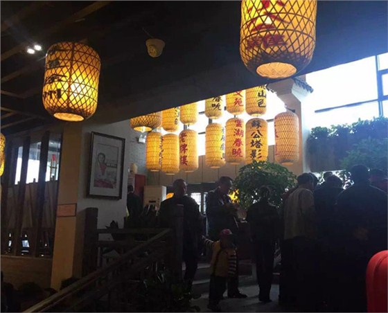 美爾家藤藝燈飾實拍圖