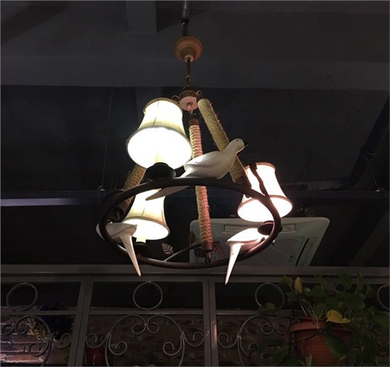 美爾家藤藝燈飾實(shí)拍圖