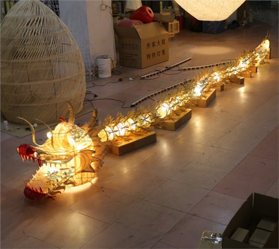 美爾家藤編龍燈