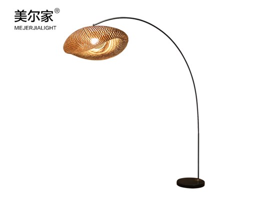 美爾家藤編落地燈