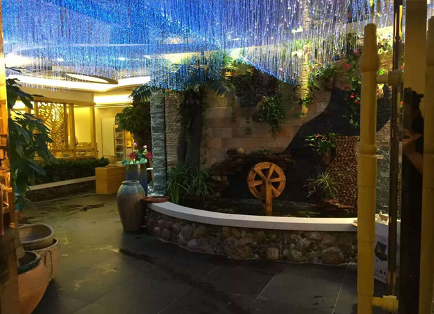 廣東椰子雞餐廳使用美爾家藤藝燈具