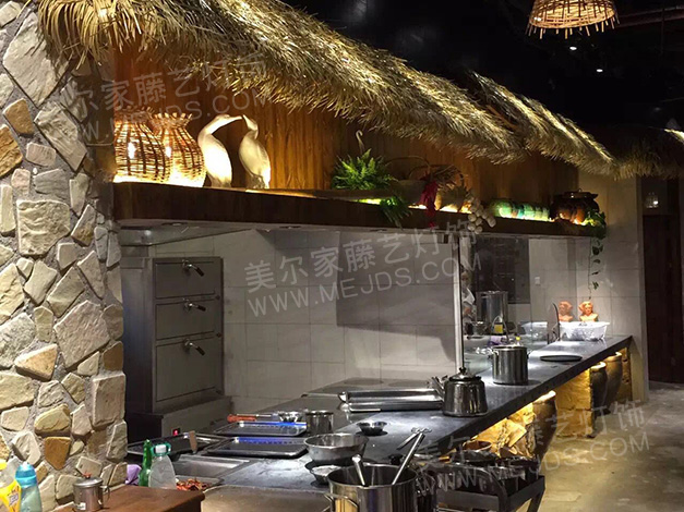 胡大飯店使用美爾家藤藝吊燈圖