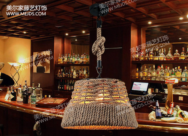酒吧使用美爾家鐵藝燈飾