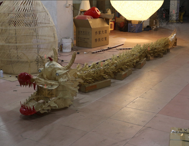 美爾家藤編龍燈