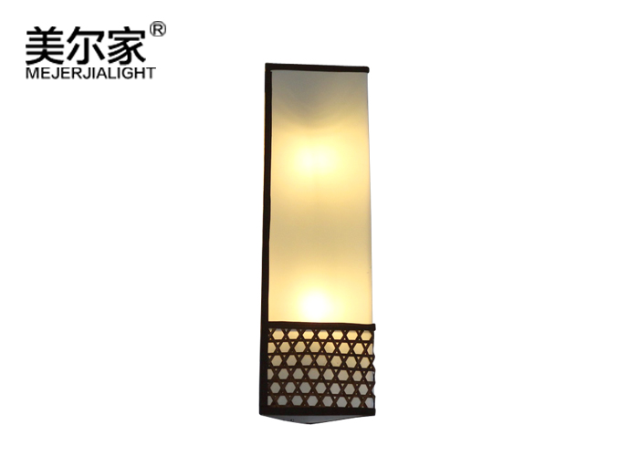 美爾家羊皮壁燈