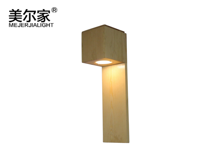 美爾家木藝壁燈